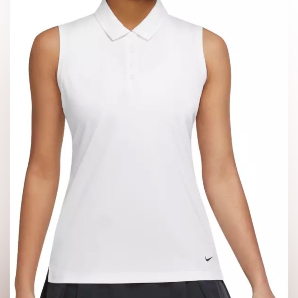 SOLD
Nike Victory sleeveless shirt
